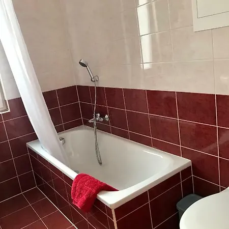 Alexandra Budapest